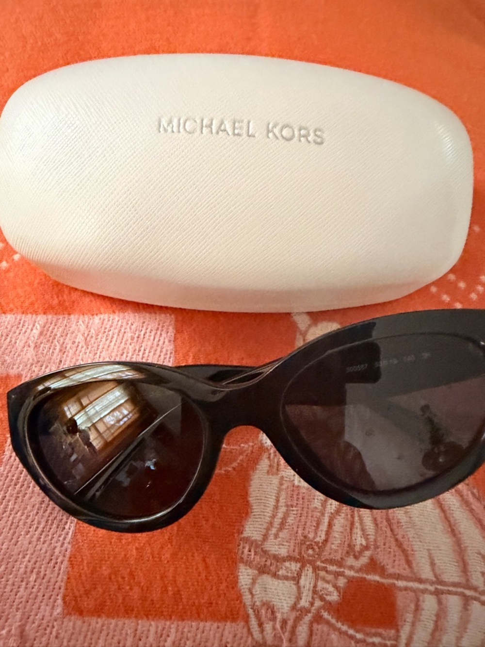 Michael Kors Black Cat-Eye Sunglasses with Dark Lenses - Picture 2 of 7
